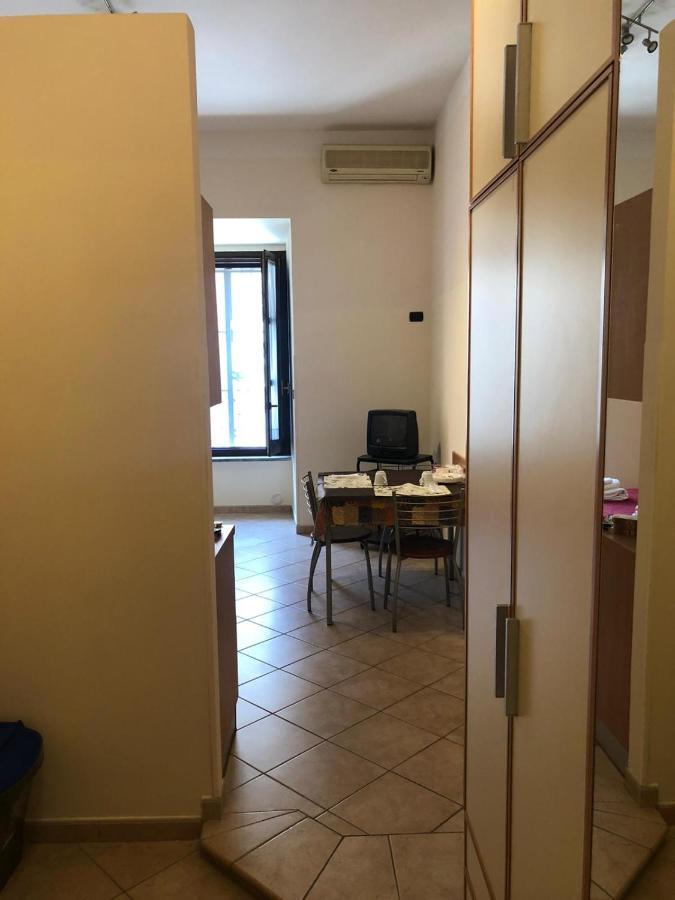 Guest House Via Poerio Catanzaro Exterior photo