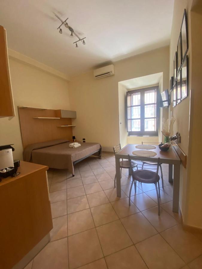 Guest House Via Poerio Catanzaro Exterior photo